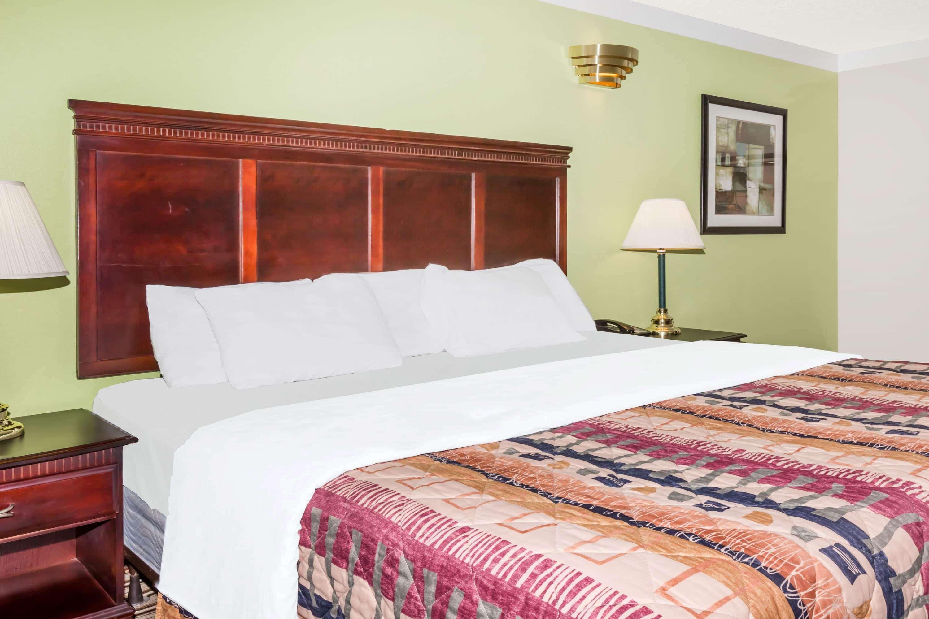 Days Inn - Oneonta Екстериор снимка